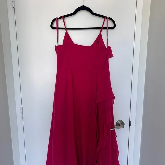 Elegant Pink Ruffle Dress - Picture 4 of 4
